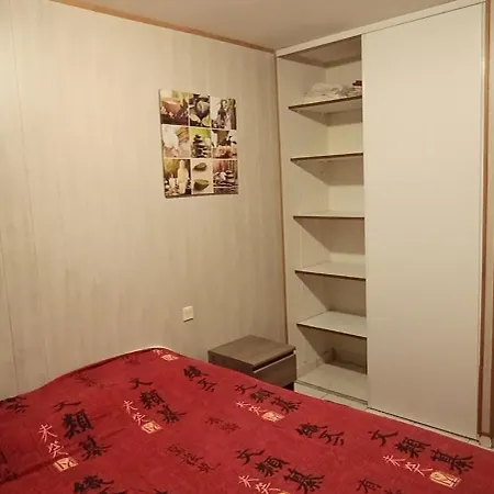 Privee Dans Maison Au Pied De La Montagne Noire, 5km De Mazamet Quarto em Acomodações Particulares