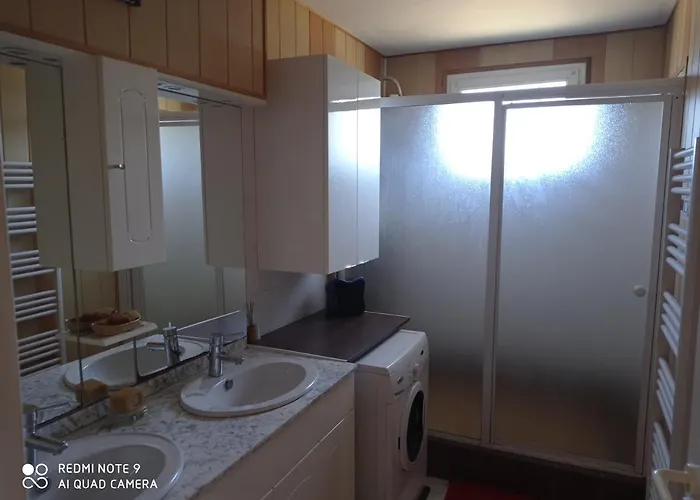 民宿 Privee Dans Maison Au Pied De La Montagne Noire, 5km De Mazamet